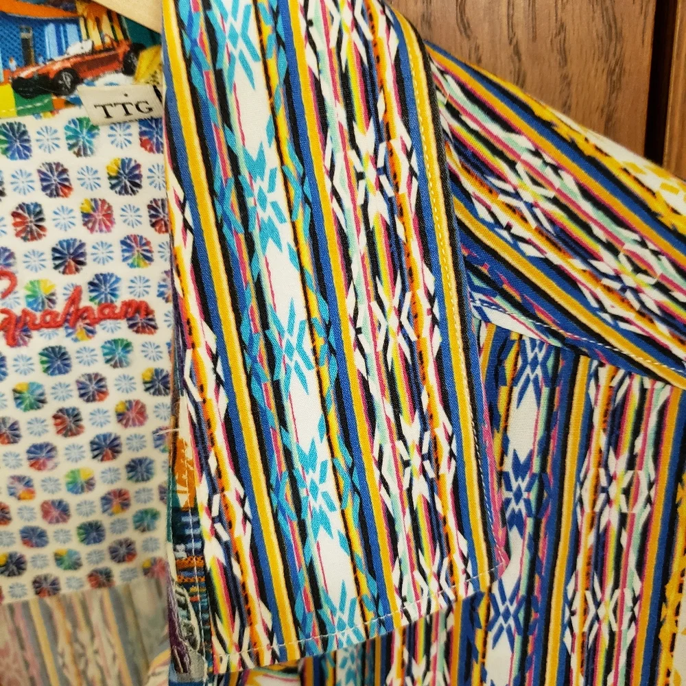 Robert Graham dress shirt - Picture 2 of 5